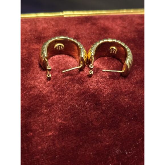 18K Solid Yellow Gold Omega Clip Back Post Hoop Earrings READ DESCRIPTION!! - Picture 6 of 16